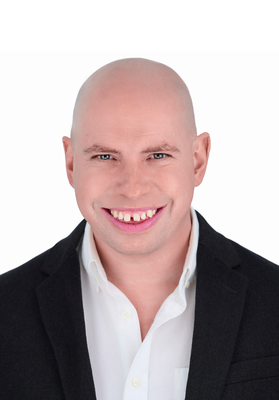 Portrait of Adam Wigmore, Real Estate Consultant